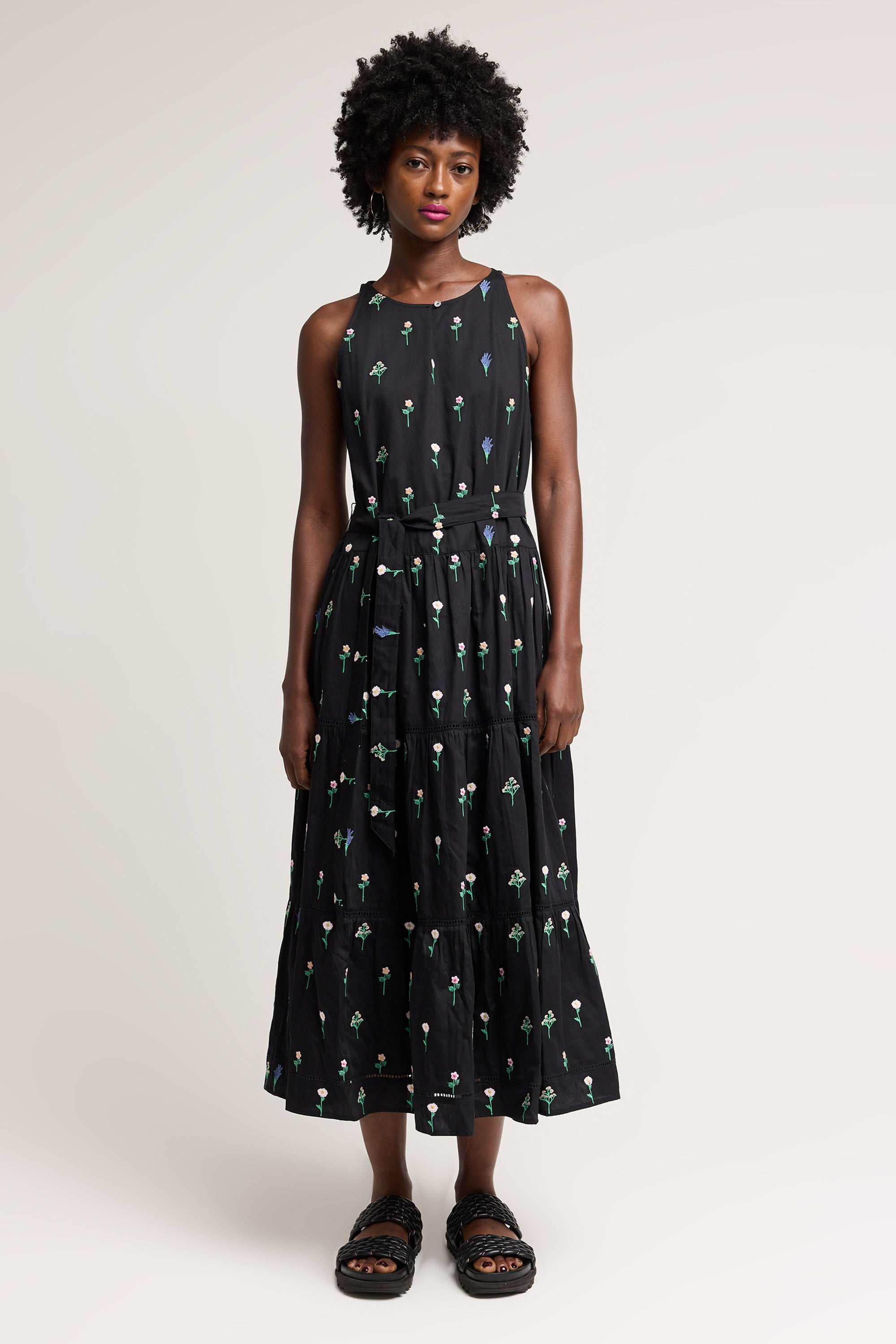 Indio Rose Dress in Floral Embroidery