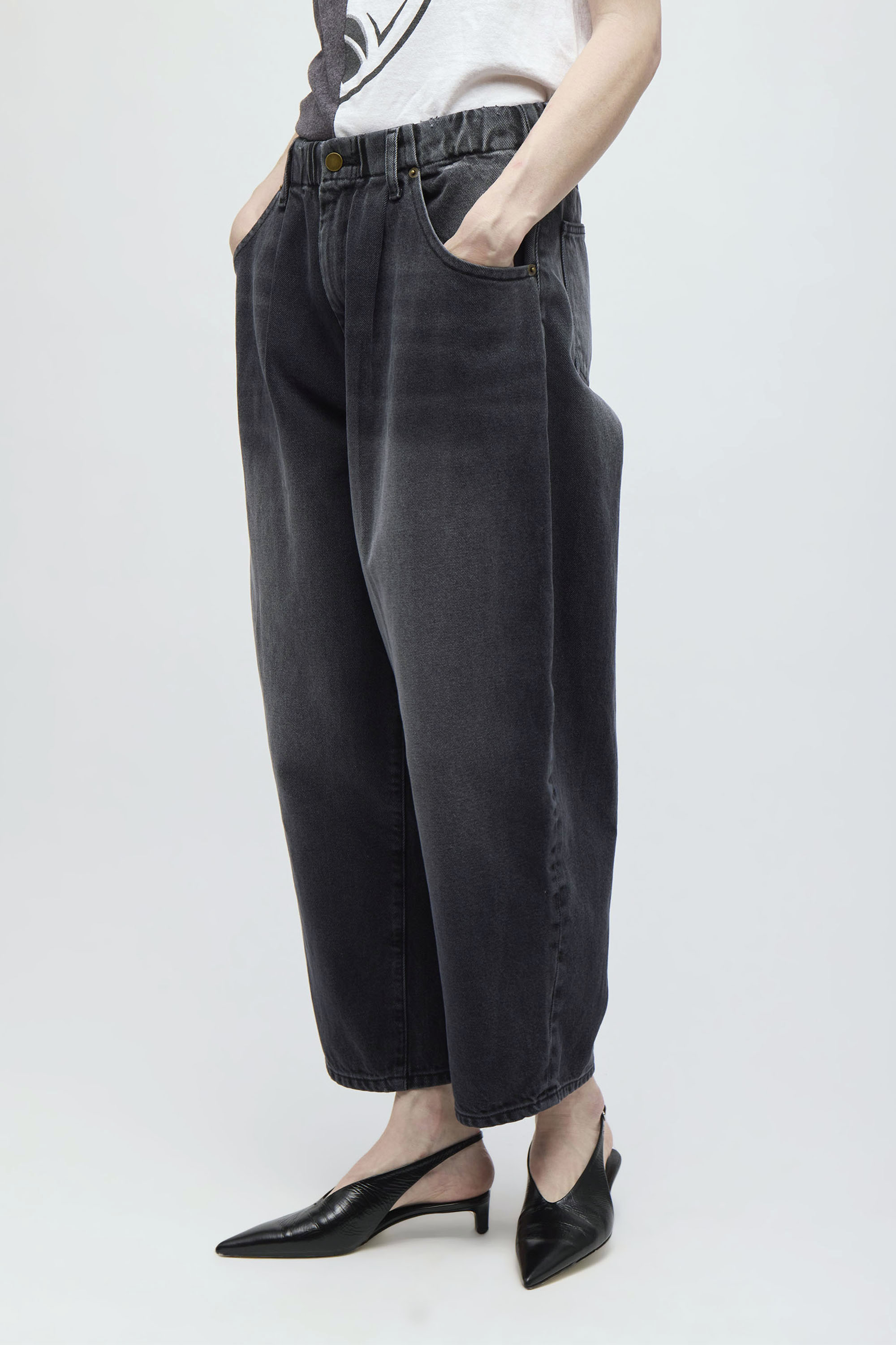 SILVERLAKE ELASTIC WAIST JEANS (WASHED CHARCOAL)