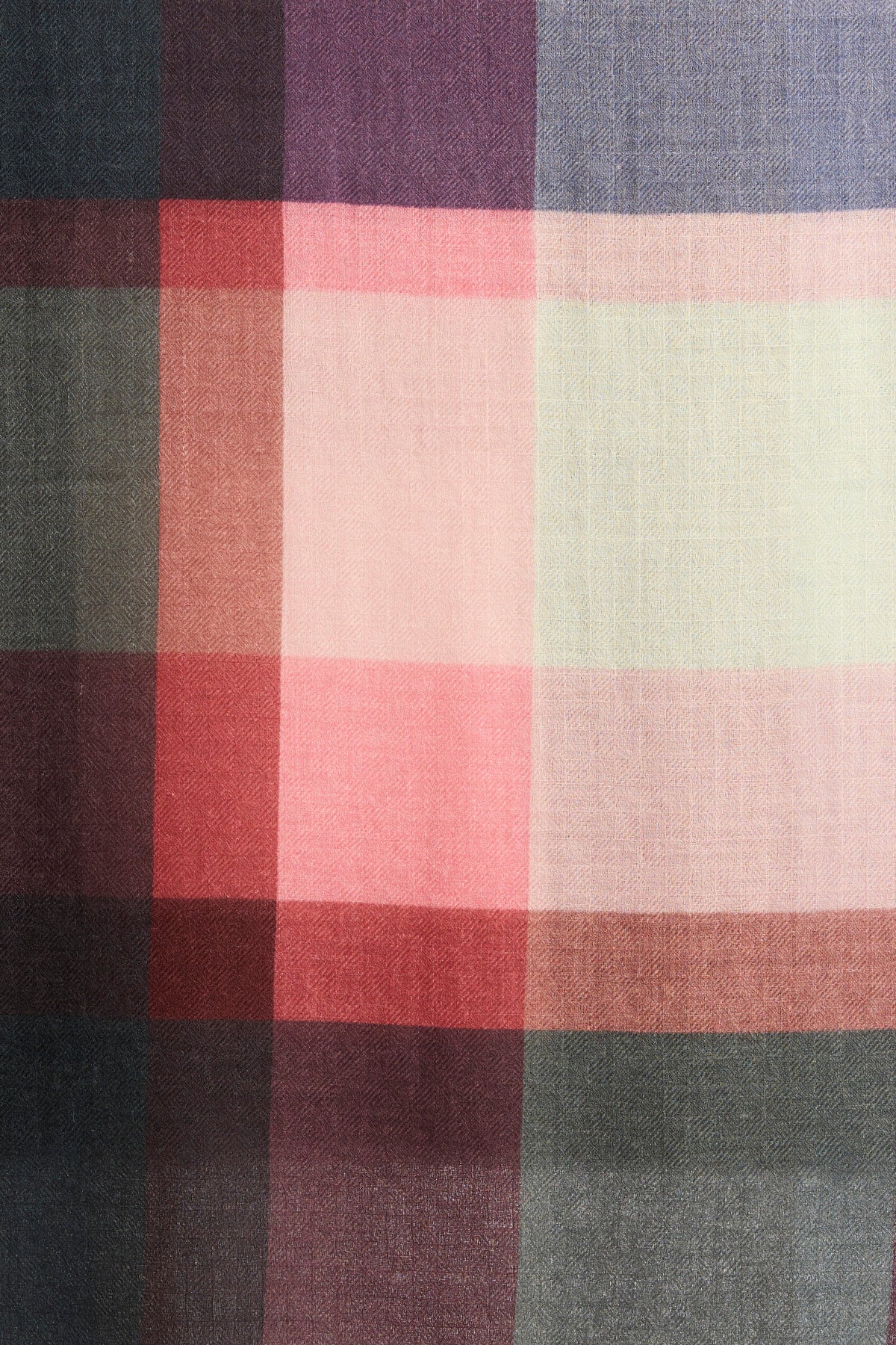 Épice Multicolor Check Scarf in Black
