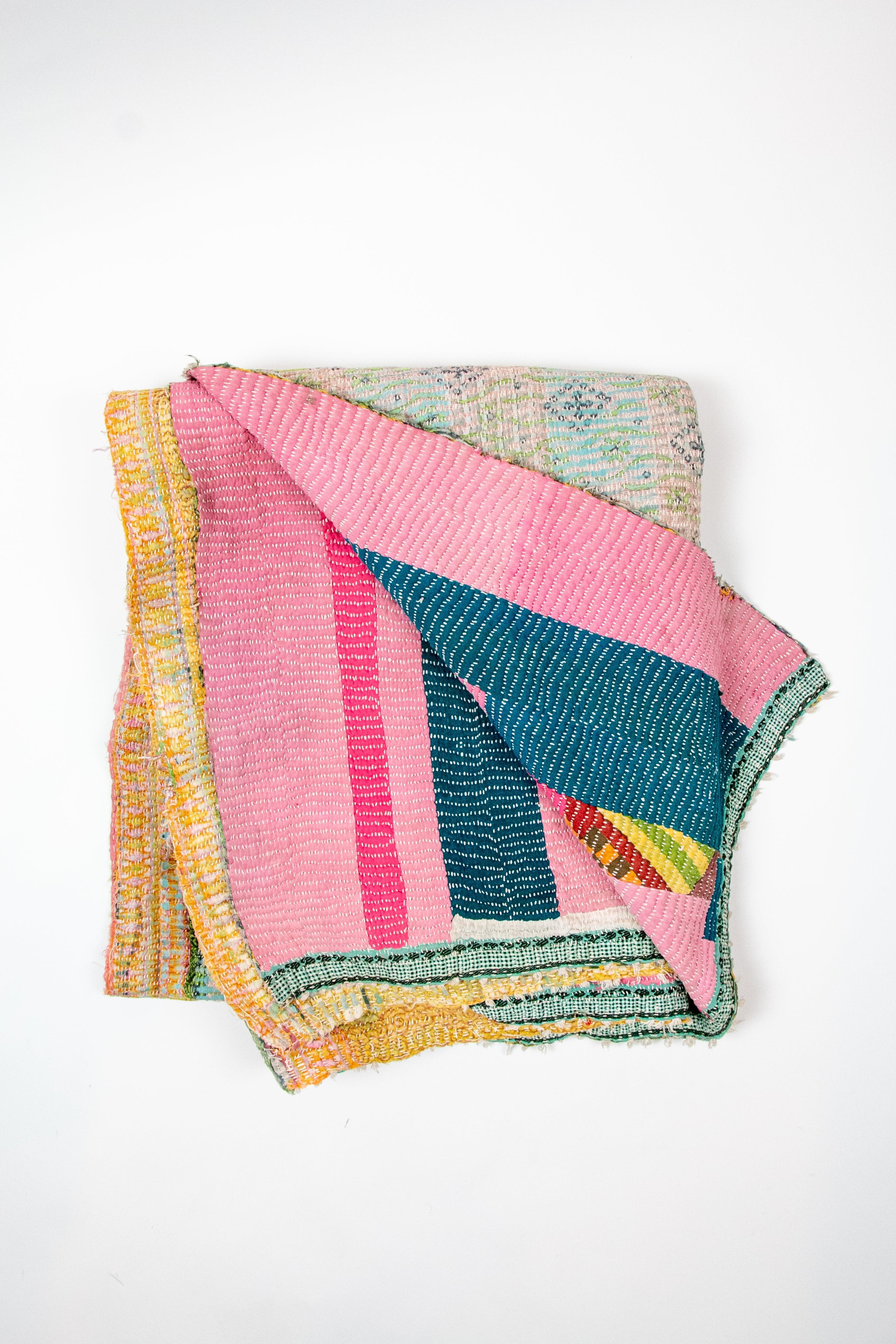 AUNTIE OTI X-LARGE KANTHA QUILT