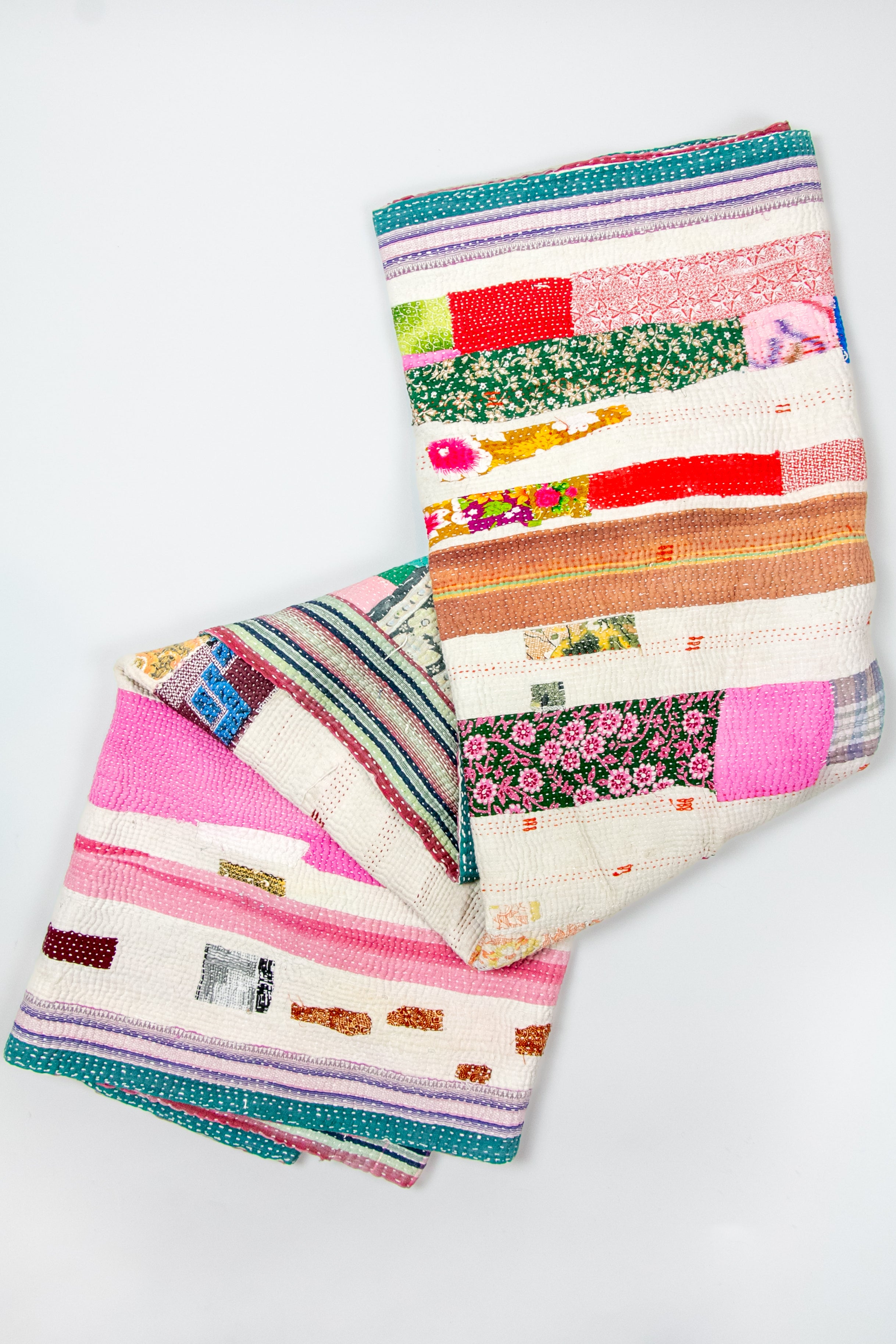 AUNTIE OTI X-LARGE KANTHA QUILT