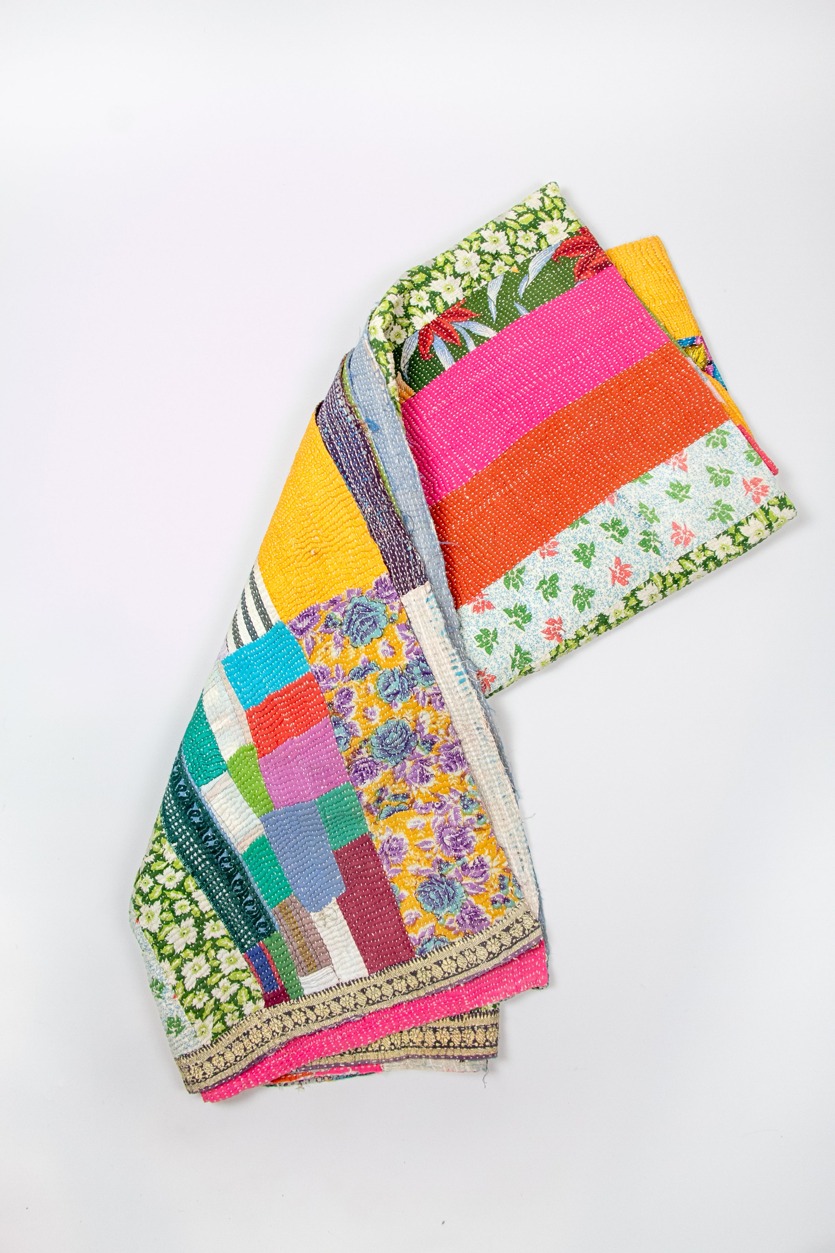 AUNTIE OTI X-LARGE KANTHA QUILT