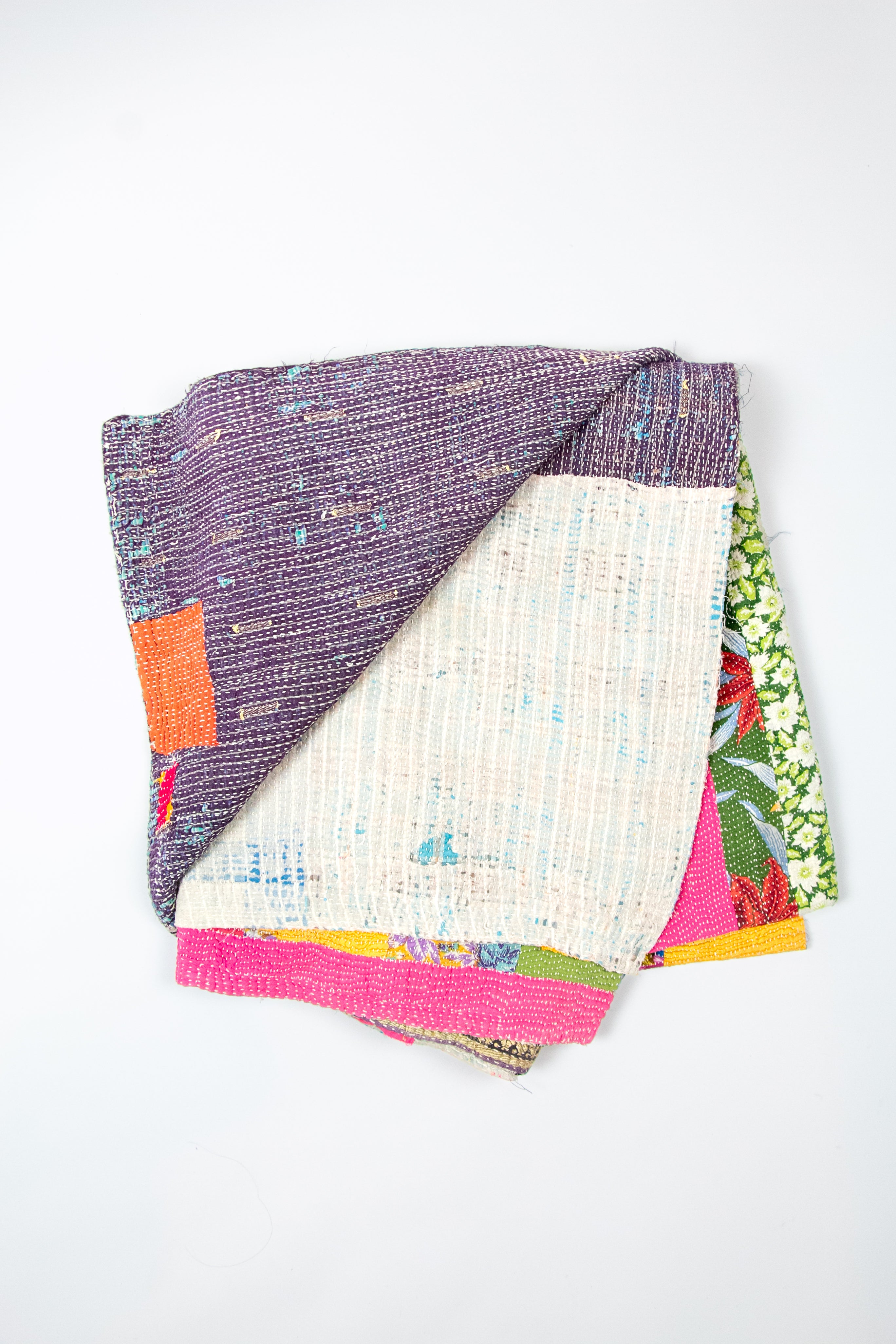 AUNTIE OTI X-LARGE KANTHA QUILT