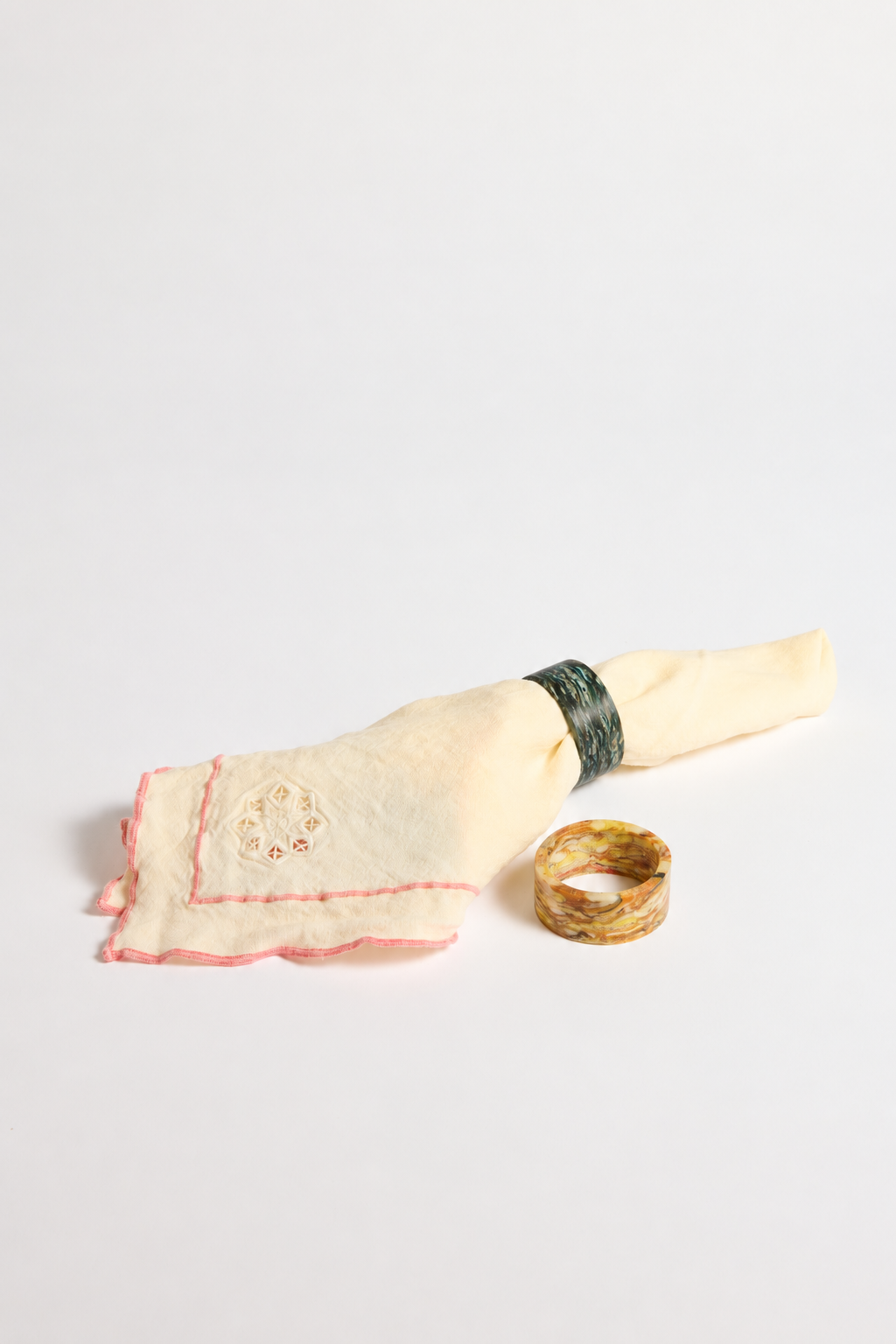 Marbled Napkin Rings — Set of 4