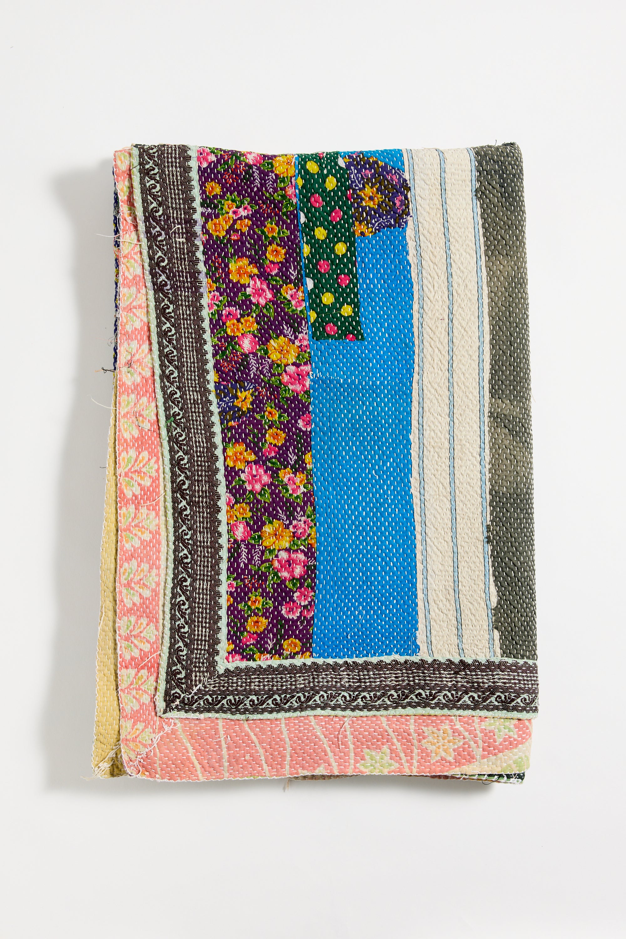AUNTIE OTI X-LARGE KANTHA QUILT